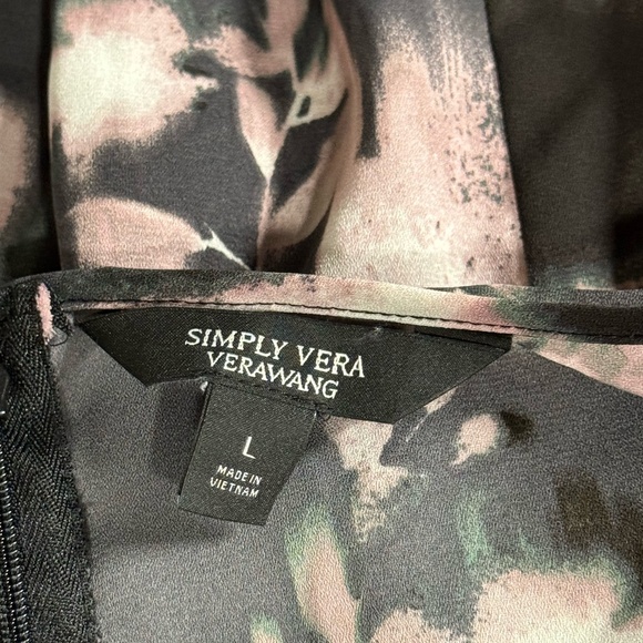 ✨ Simply Vera Vera Wang Floral Twist Front Midi Dress ✨ - Picture 4 of 6